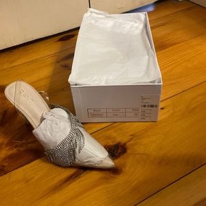 BNWB RAYE Glamour Heel